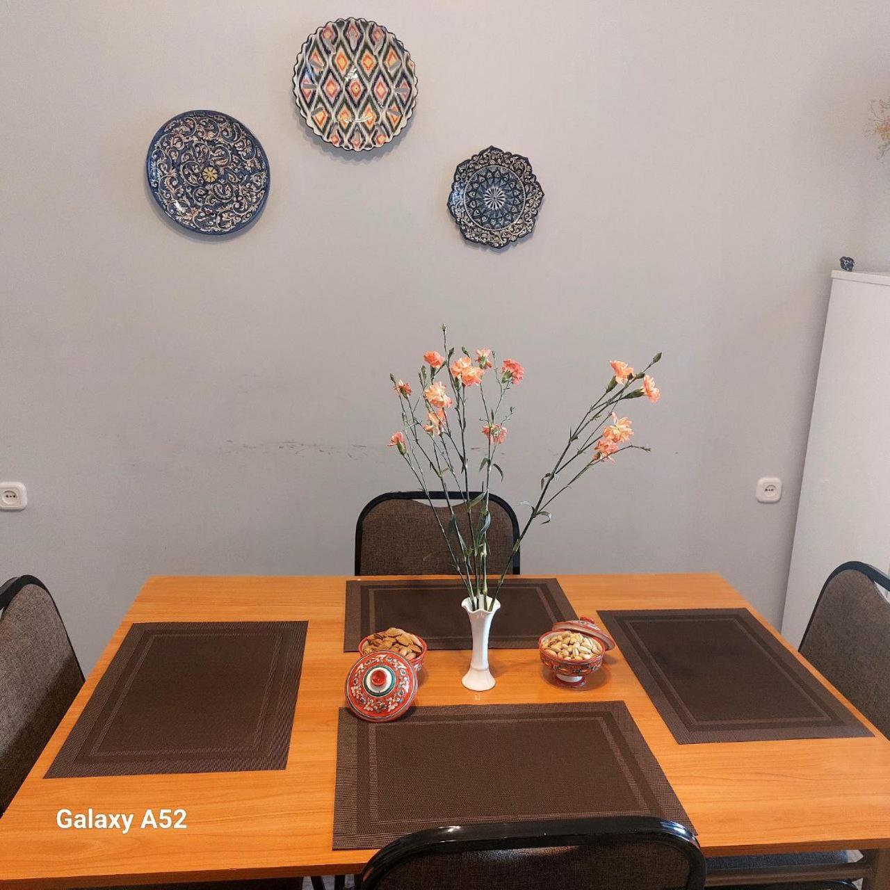 The Traveler'S Apartment Samarkand Luaran gambar